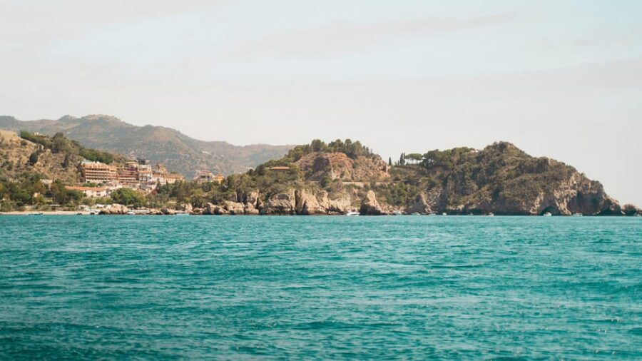 Taormina: Isola Bella Tour With Swimming, Fruit and Prosecco