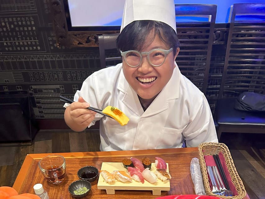 Tennoji, Osaka:Authentic Sushi Making Experience