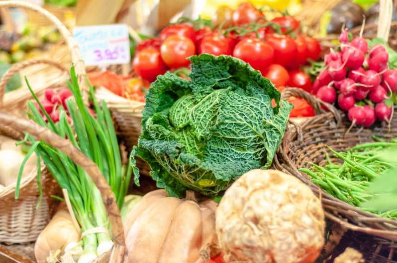 Terni: Market Tour and Meal at a Locals Home
