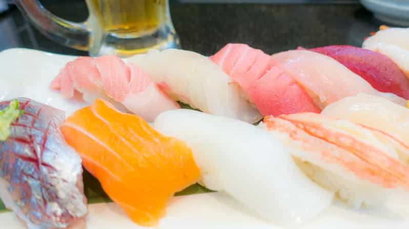 Tokyoshinjukuyasukuni: Sushi Making Experience With a Chef - Experience Overview