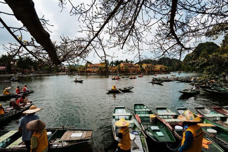 Tour Hoa Lu/Bai Dinh-Tam Coc- Biking-Bich Dong- Bird Valley