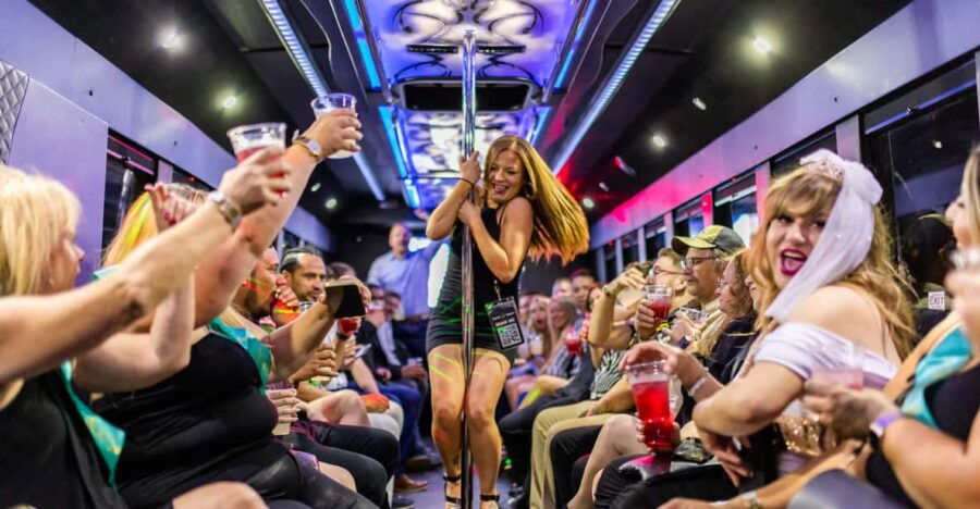 Vegas: 4-Hour Club Crawl With Party Bus Experience