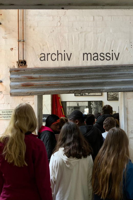 Walking Tour With Drawing Classes- Baumwollspinnerei Leipzig