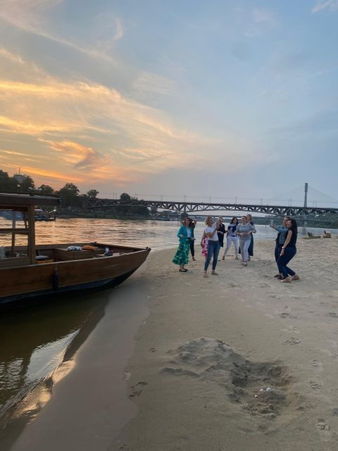 Warsaw: Evening Vistula Cruise With Prosecco - Activity Overview