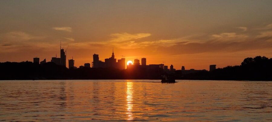 Warsaw: Vistula River Sunset Cruise With Glass of Prosecco - Overview of the Cruise