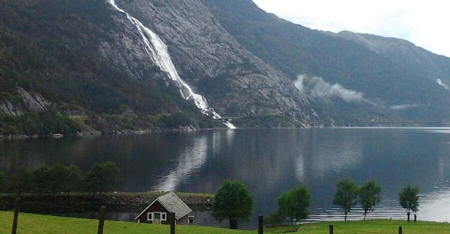 Watherfall Langfoss and Låtefossen