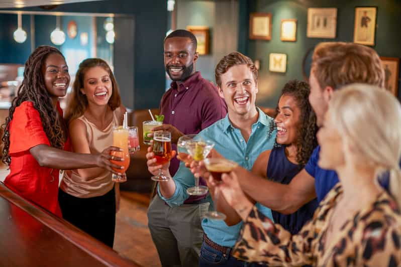 Weekend Hamburg: Night Pub Crawl Through the Reeperbahn - Overview of the Pub Crawl