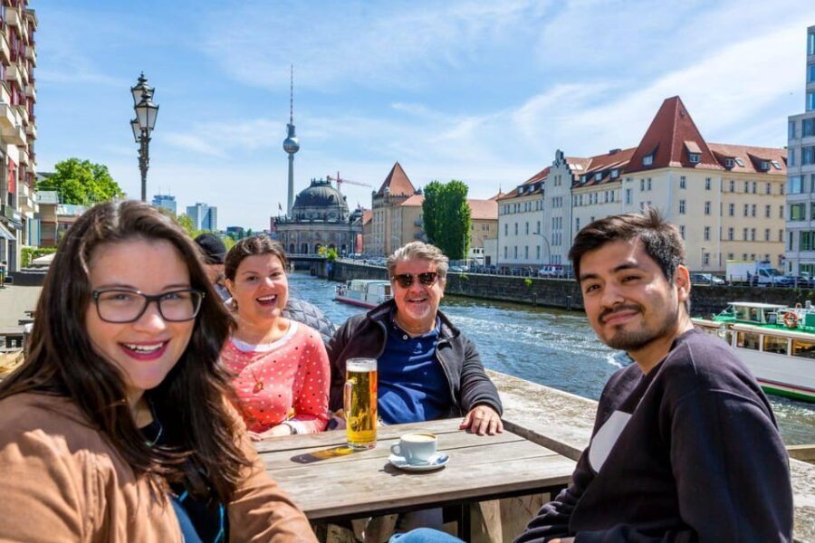 Wonderful Berlin – Private Family Walking Tour