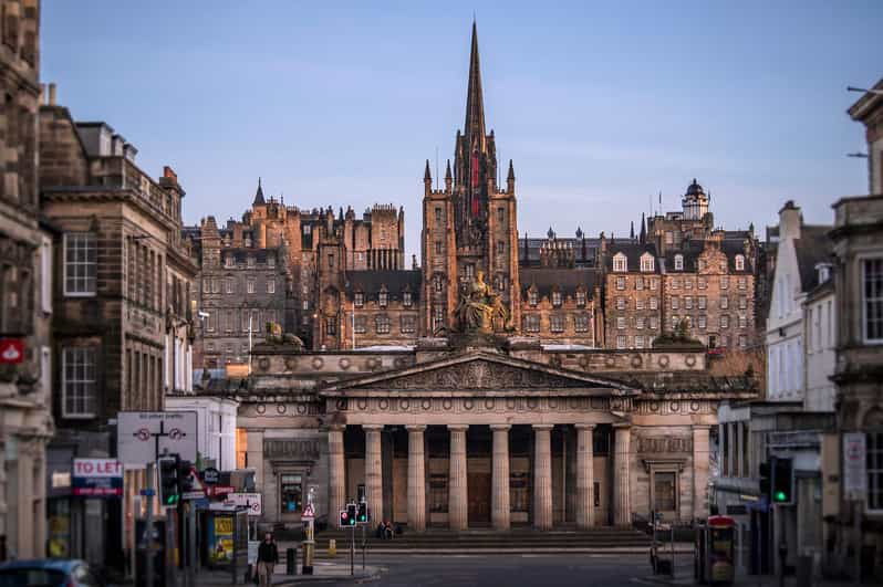 Edinburgh: Full-Day Walking Tour With Castle Included