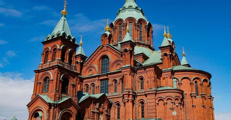 Helsinki: Private Walking Tour With a Local Guide