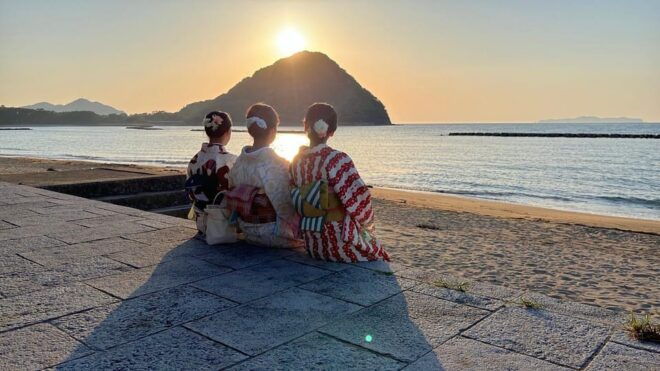 Hagi City：Kimono Experience in the Castle Town - Kimono Selection Process