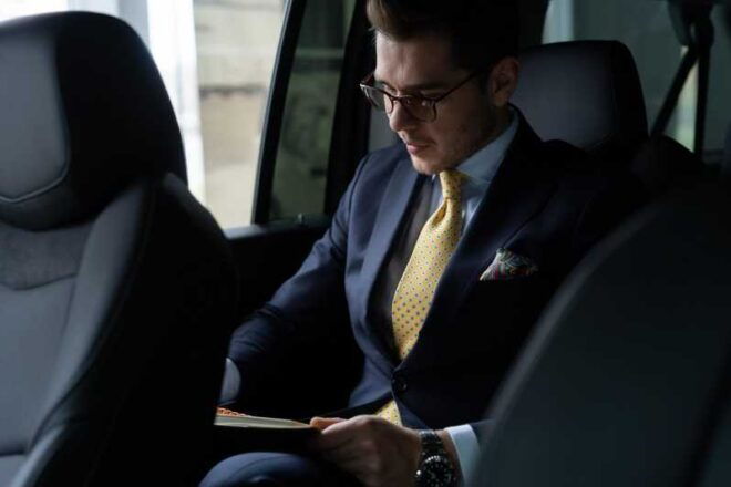 Private Round-trip Transfer: Heathrow Airport ↔ St Albans. - Vehicle Options