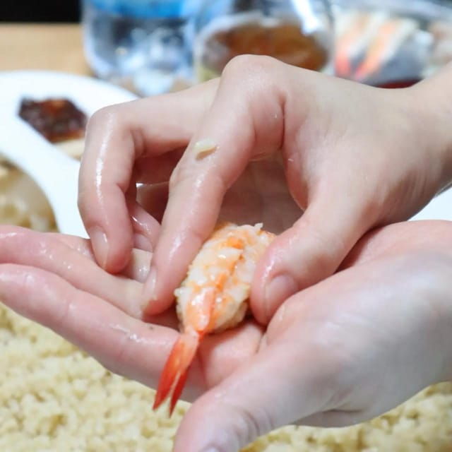 Near Toji：Sushi Experience With Cute Professional Sushi Chef - Reservation Process
