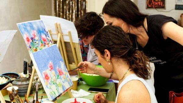 Art Workshop in Naples City Centre With Aperitif - Frequently Asked Questions