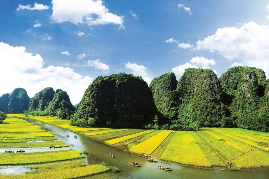 1 Day Luxury Tour in Bai Dinh, Trang An and Mua Cave
