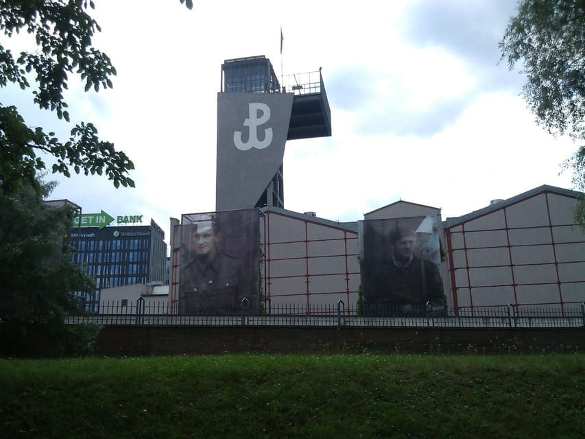 4-hour: Warsaw Uprising Museum & Wilanow Palace/inc.Pick-up/