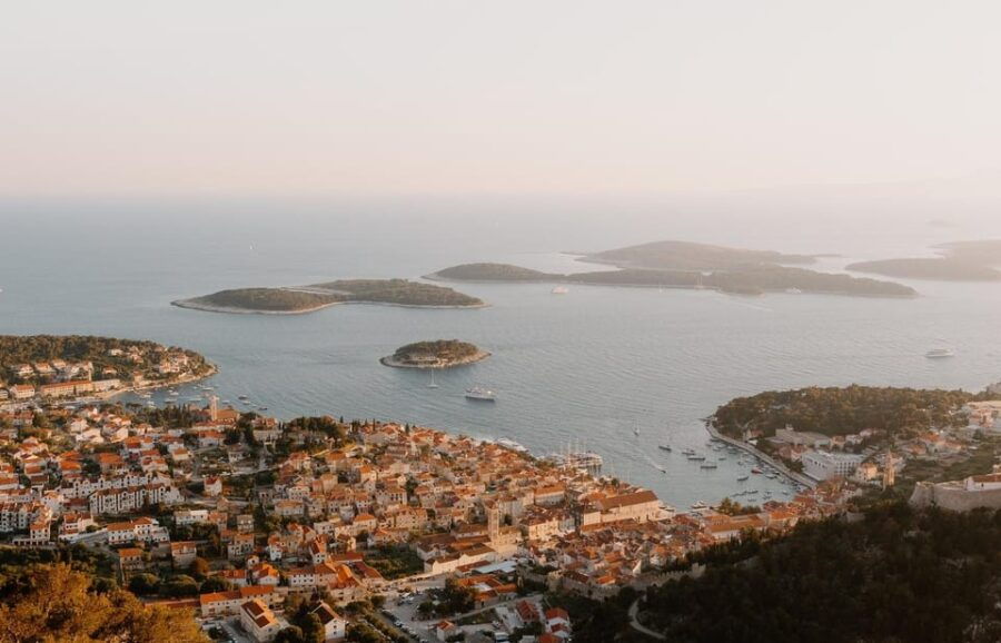 5 Islands Tour: Blue Cave + Hvar