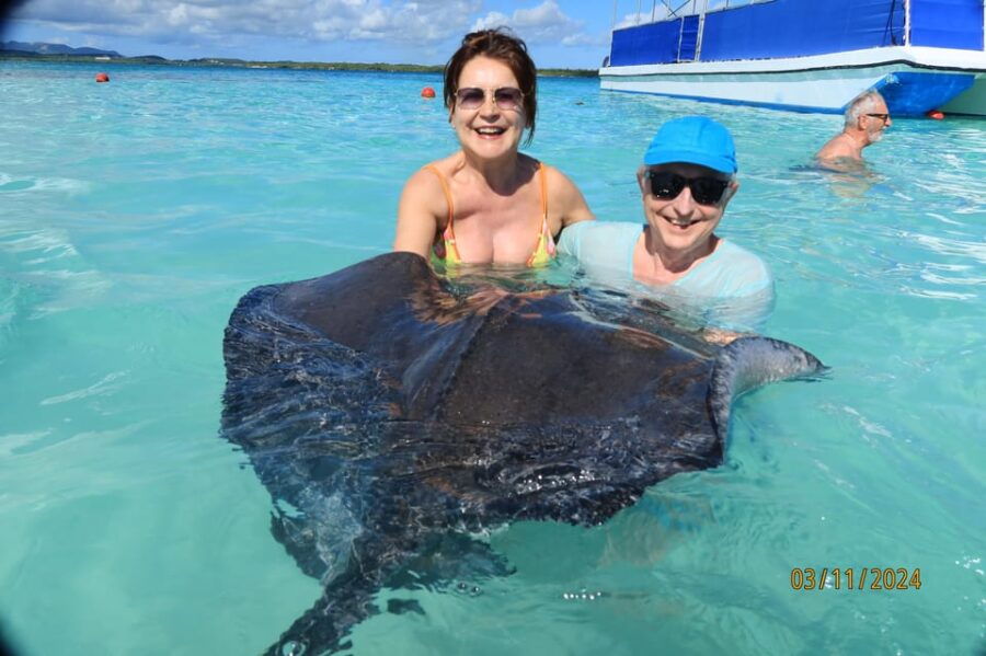 6-Hours Guided Stingray Tour in the East Coast of Antigua - Tour Overview and Pricing