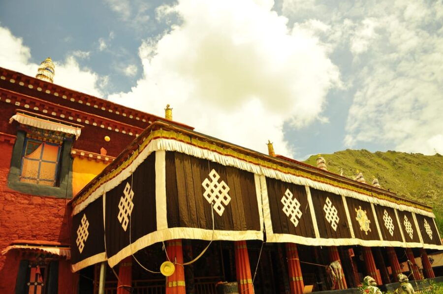 7 Days Lhasa to Kathmandu Overland Tour Included Mt.Everest