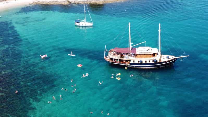 All Inclusive Brač & Šolta Island Swimming Cruise