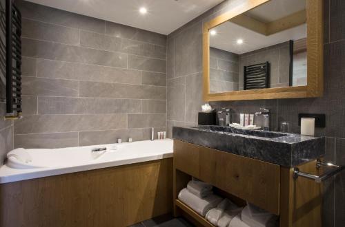 Alparena Hotel & Spa - 4 Stars - Hotel Overview