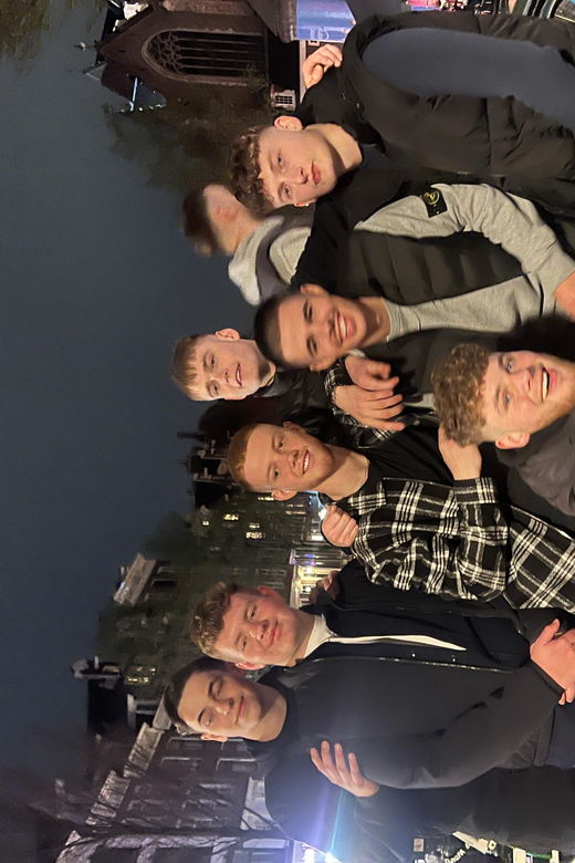 Amsterdam: Bar Crawl With Shots and Beer Maid Guide