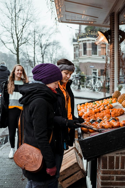 Amsterdam: Food Tour With Canal Cruise and Tastings