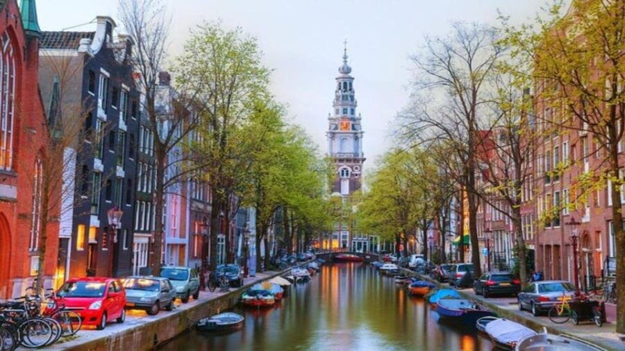 Amsterdam: Guided Anne Frank Small Group Walking Tour