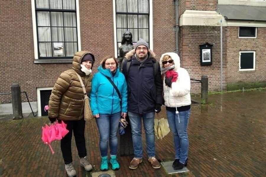 Amsterdam: Must-See Attractions Guided Walking Tour