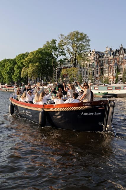 Amsterdam: Private City Canal Cruise