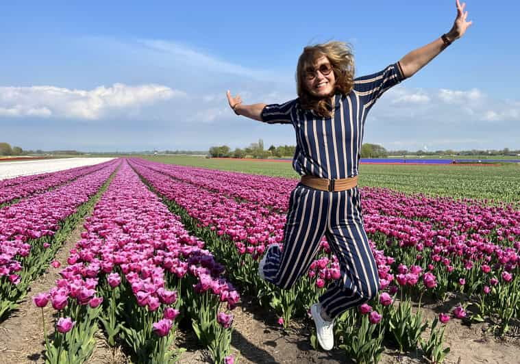 Amsterdam:Private Guided Non Touristic Tulip & Windmill Tour