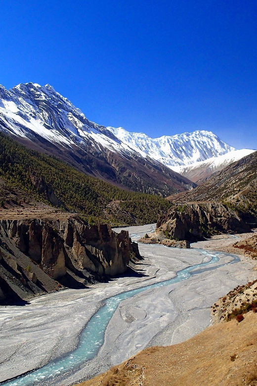 Annapurna Circuit via Tilicho Lake – 17 Days