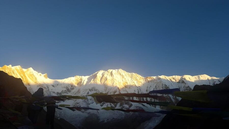 Annapurna Sanctuary Trek: Unveiling Nepals Majestic Peaks