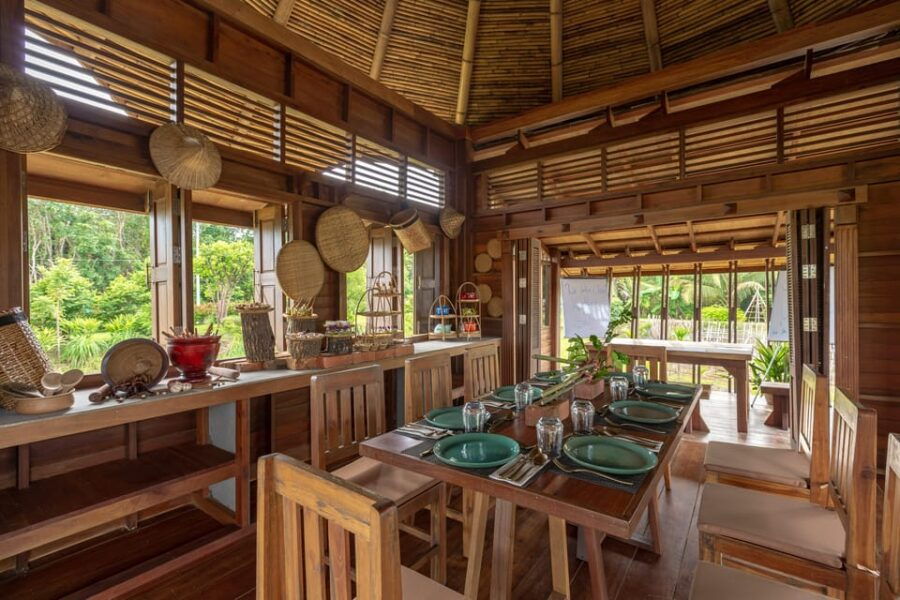 Ao Nang: Authentic Thai Cooking Class - Overview and Pricing
