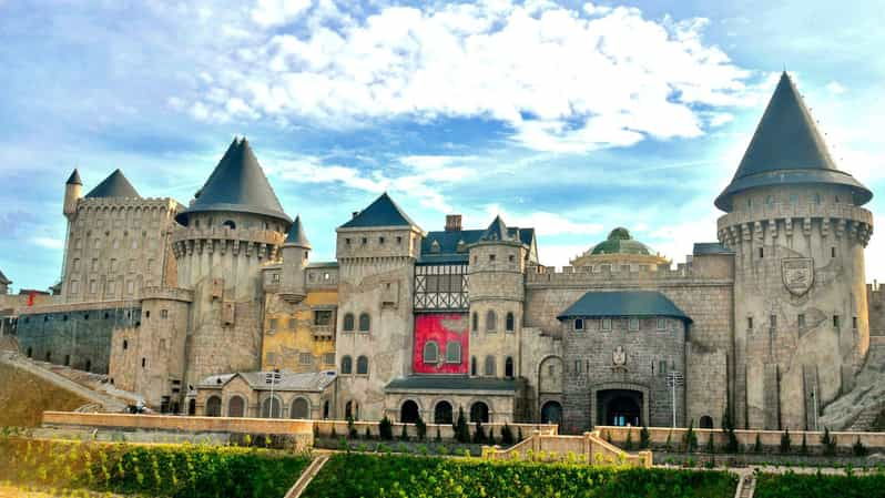 Ba Na Hills – Golden Bridge Full Day Group Tour