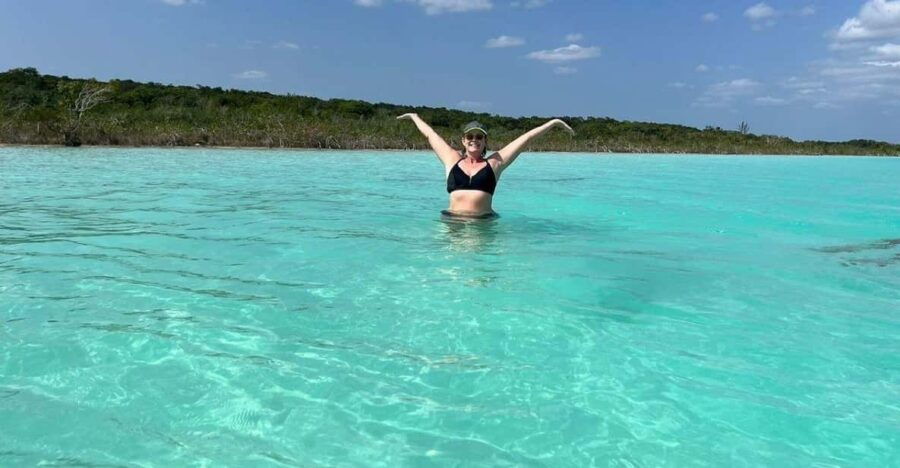 Bacalar: Full-Day Tour to the Lagoon, Cenote & Pontoon Ride