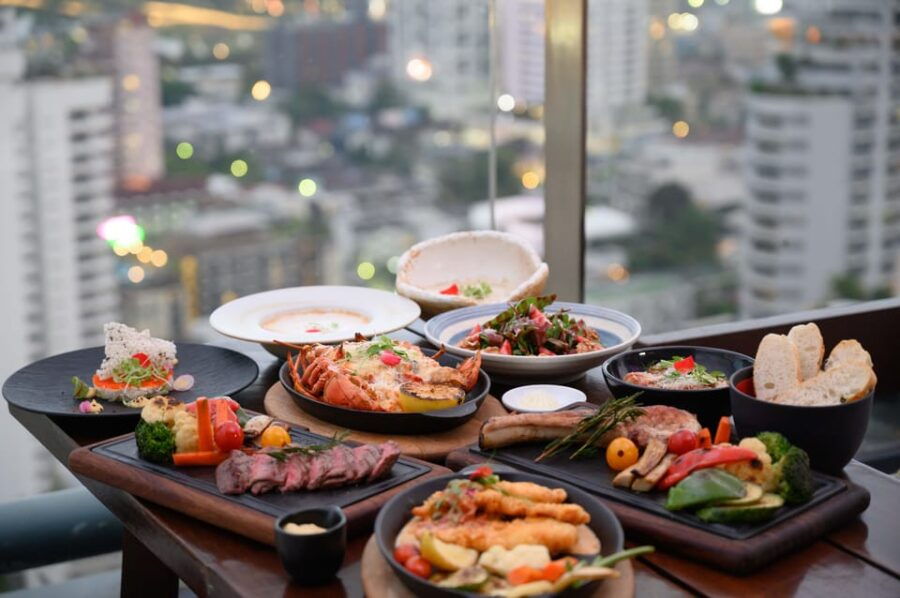 Bangkok: Spectrum Rooftop at Hyatt Regency Sukhumvit