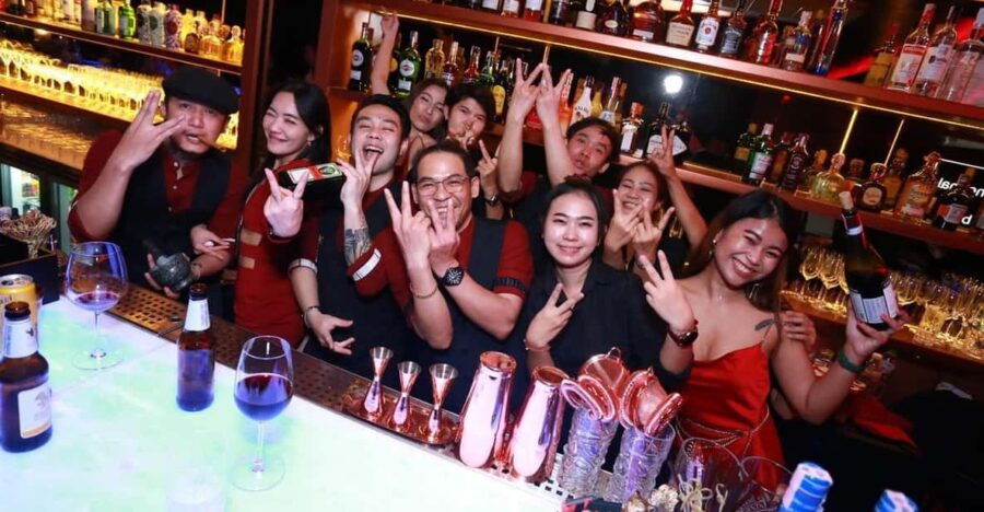 Bangkok: Sukhumvit District Bar and Club Crawl With Shots - Experience Overview