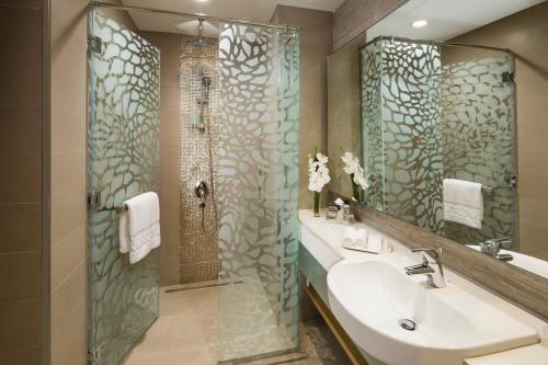 Beach Rotana Residences - Overview of Beach Rotana Residences