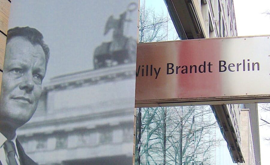 Berlin Capital of Spies a 2 Hours Tour of Suspense! - Tour Overview