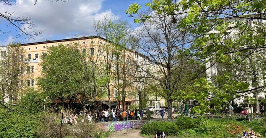 Berlin Highlights: Cycling Through Berlin