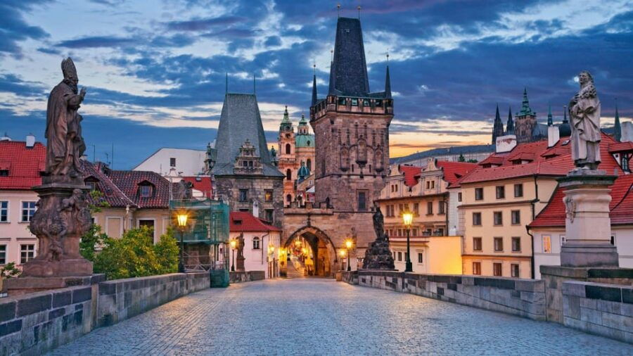 Best of Prague: Private Walking Tour With Local