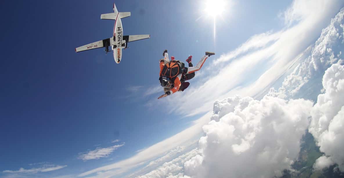 Best Skydiving Close to Brno and Olomouc - Overview of Skydiving Experience