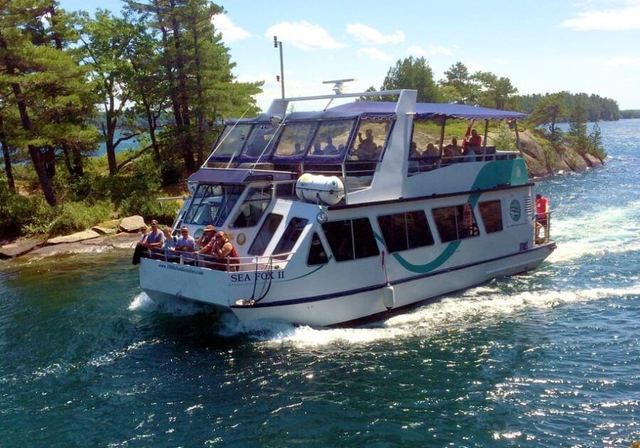 Brockville: 1000 Islands Cruise