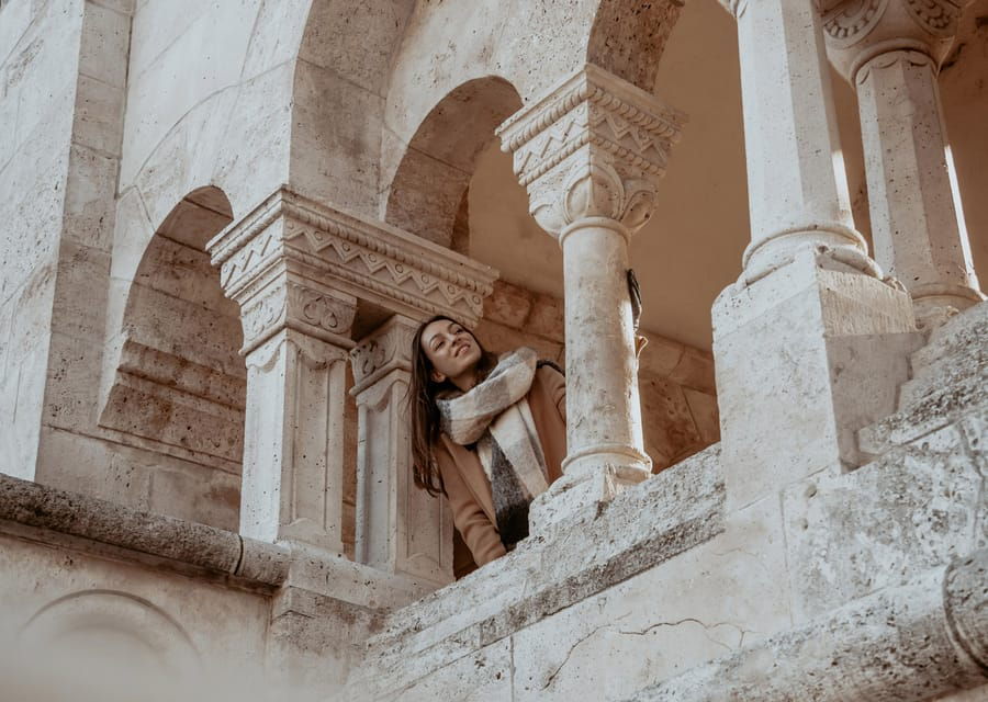 Budapest: Fast Private Photoshoot Session With Edited Photos