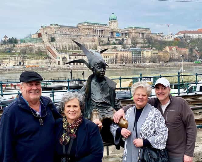 Budapest: Private Sightseeing Tour With Local Host