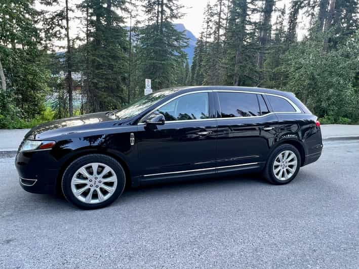 Calgary Airport: Private Transfer to Lake Louis - Pricing and Reservation