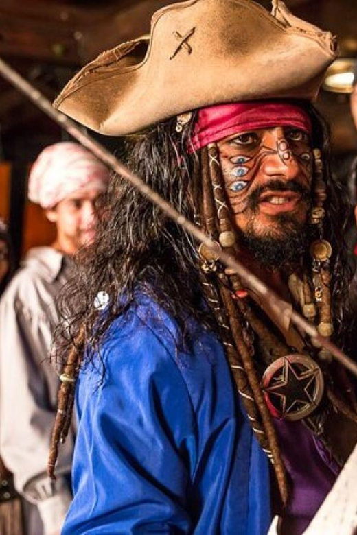 Cancún: Captain Hook Pirate Show With Chicken Dinner - Overview and Pricing