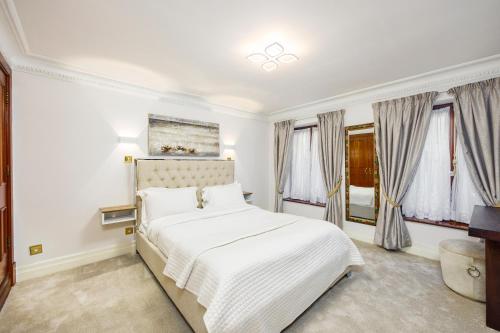 CARLTON COURT - MAYFAIR - Property Overview