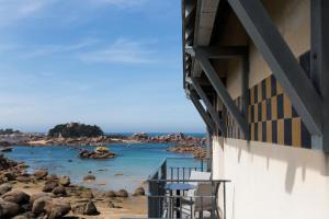 Castel Beau Site - Hotel Overview
